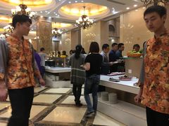 -山明水秀大饭店