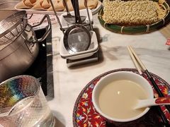 -尚尚仙·酸汤猪手·猪肚鸡火锅(华联万柳购物中心店)