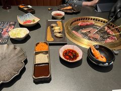 -铭牛烧肉·和牛海鲜自助(高新月牙湖店)