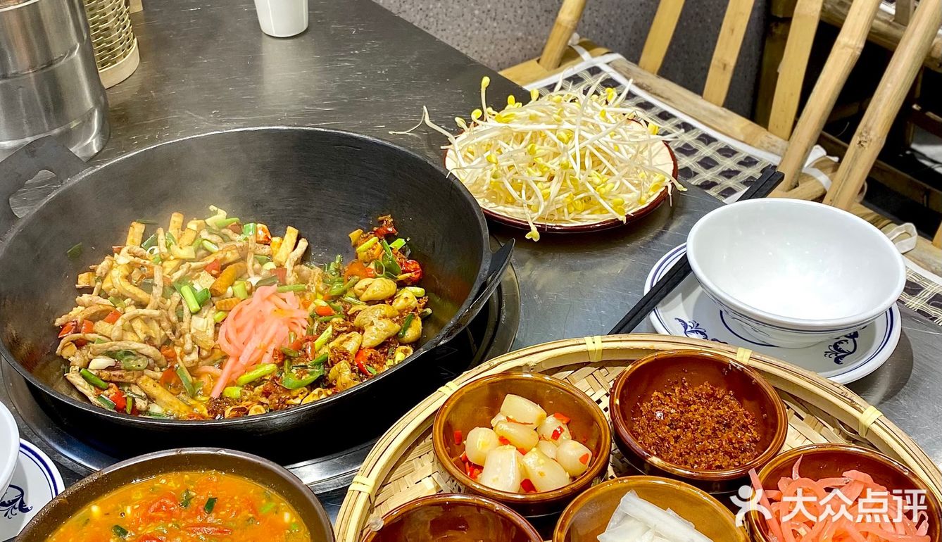 在长沙！不用去湘西就可以吃到的湘西锅锅菜！