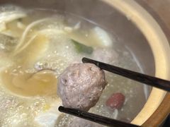 -四点金粥底火锅(沂州里店)