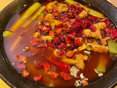 馋嘴牛蛙-龙门阵茶屋川菜馆(武康路店)