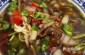Pot-Lid Intestine Noodles