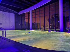 -上海滴水湖皇冠假日酒店