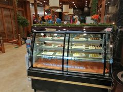 甜品柜-天津东丽湖恒大酒店-温泉自助餐厅