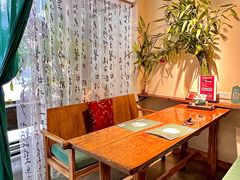 -八月美食小馆(银泰城总店)