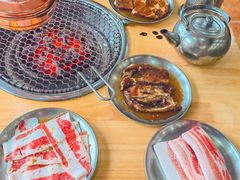 -牛信亭韩国料理·炭火烤肉(紫藤路店)