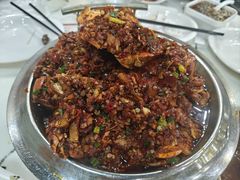 -凤凰路何眼镜香辣蟹(花果园店)