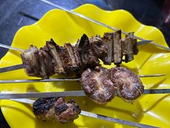 -烤肉小伙烤肉店