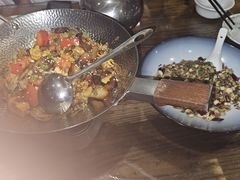 -老唐三下锅 ·张家界地标美食(溪布街店)
