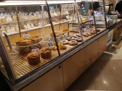 面包甜点陈列柜-盒马鲜生(杭州运河上街店)