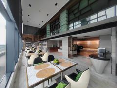 -上海虹桥西郊假日酒店