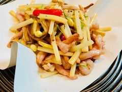 茉莉花茶树菇炒脆肉柳-卯火锅(人和协信店)
