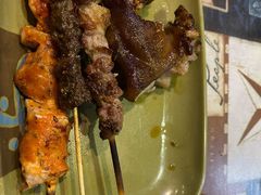 羊肉串-沪上名羊天下•烤羊腿•东北烧烤•小龙虾(浦东直营总店)