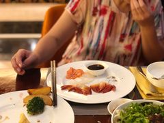 -东西风牛排馆周末烧烤自助(首都机场希尔顿店)