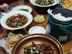 -老滇山寨•云南特色菜•地方菜•民族风情歌舞表演(金碧店)