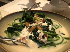 -港丽餐厅(高德置地店)