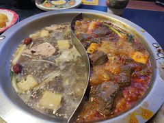 -沸炉重庆老火锅(军事博物馆店)