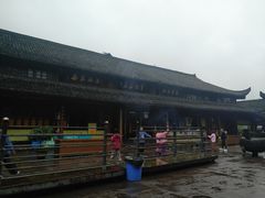-峨眉山报国寺