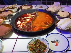 -巴隆门重庆老火锅(太湖路店)