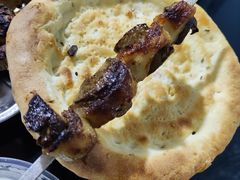 -烤肉小伙烤肉店