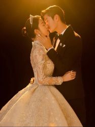 -巴黎新娘婚纱摄影