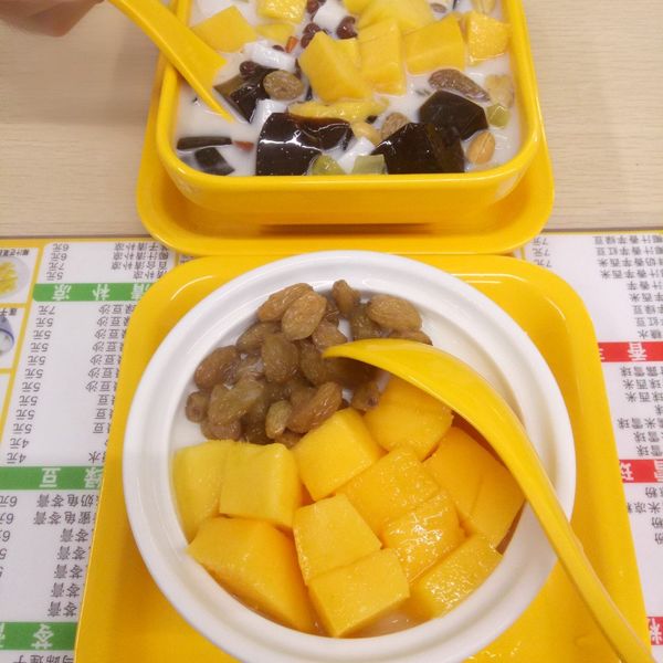 芒果提子双皮奶