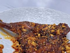 勾魂兔腿-鑫记婆婆兔·成都特产·兔头手撕兔(太古里店)