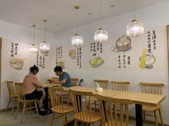用餐区-正南齐北·老街糯米团(洪崖洞店)