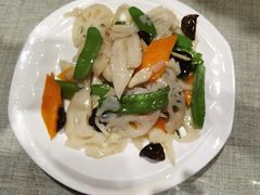 -鲜榨果汁·啤酒鱼(环岛河店)
