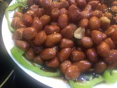 -虾弄弄海派小龙虾·牛羊蝎子火锅