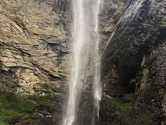 -燕子河大峡谷天坑仙境