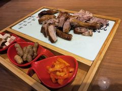 -有红鸡毛店·川菜(建设路店)