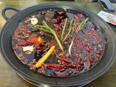-黄潇洒老火锅(九眼桥宏济巷店)