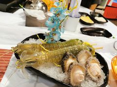 -鲜入围煮花胶鸡海鲜火锅