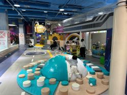 -欧酷世界动力星球(王府井奥莱UP TOWN店)