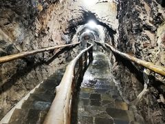-龙水峡地缝景区