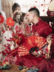 -洋洋婚纱品牌集合店