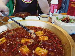 -王婆乔鲜鱼自助火锅(蜀汉路店)