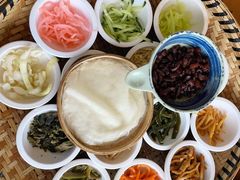 -包整·丝娃娃(一览甲秀楼风景店)