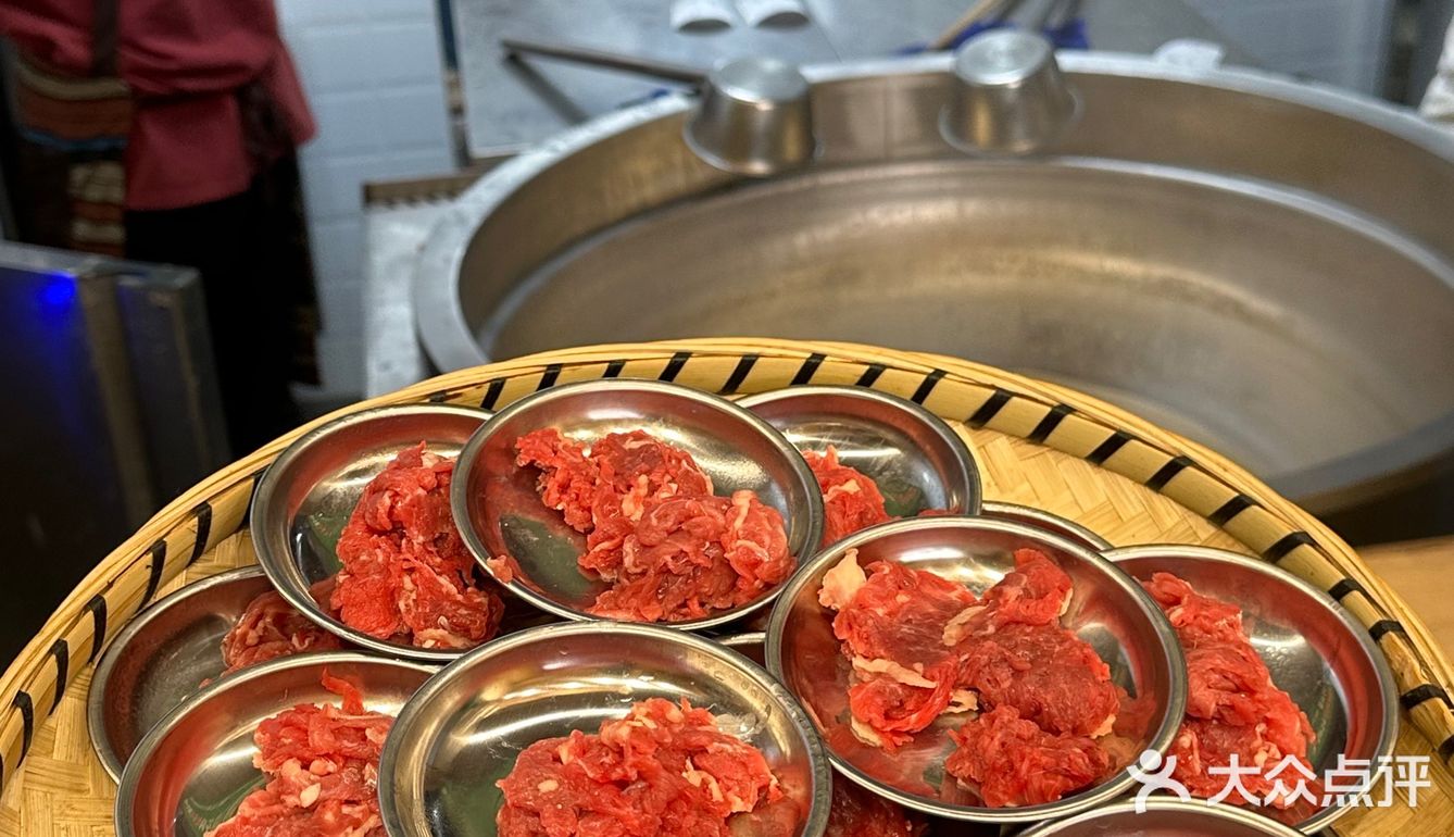昆明|本地人都爱甩的生烫牛肉🥩米线 yyds