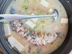 -土砂锅生态山庄·非遗砂锅雅鱼