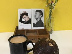 -志龙皇冠吃货椰子铺