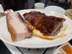 烧鹅拼烧腩肉-丽的面家(多宝路店)