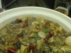 -虹泥小厨(南国花园总店)