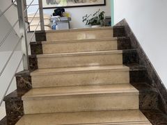 -上海市静安区图书馆(新闸路馆)