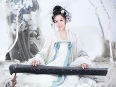 -九月鹰飞汉服摄影工作室