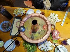 -民食香·腊排骨野生菌美食(木府店)