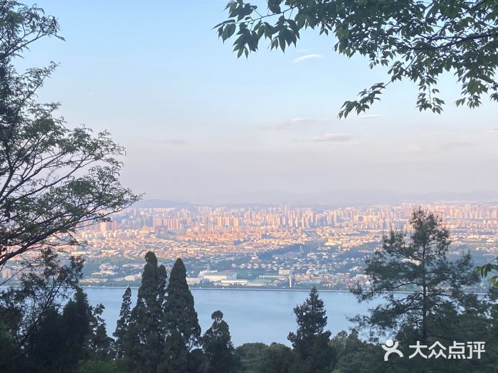 昆明滇池国家级风景名胜区西山景区图片