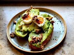 牛油果煮蛋吐司-RAC BAR(安福路店)